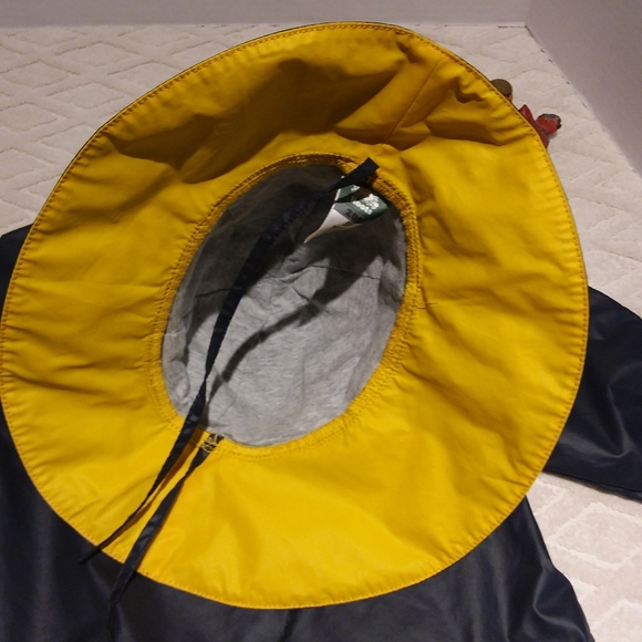 🌟RARE-Roots vintage raincoat and Sou'wester hat - Picture 6 of 9